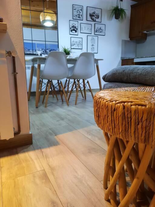 Mcastet, Casita Aranesa En El Valle De Aran Bossost Exterior photo