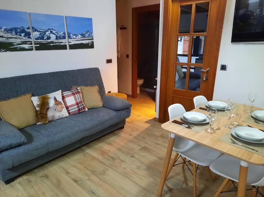 Mcastet, Casita Aranesa En El Valle De Aran Bossost Exterior photo